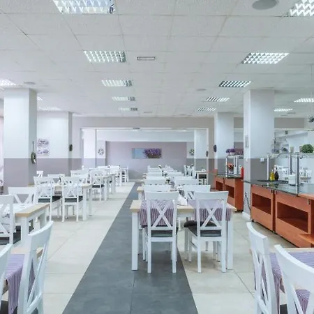 Dozamel منتزه العطل